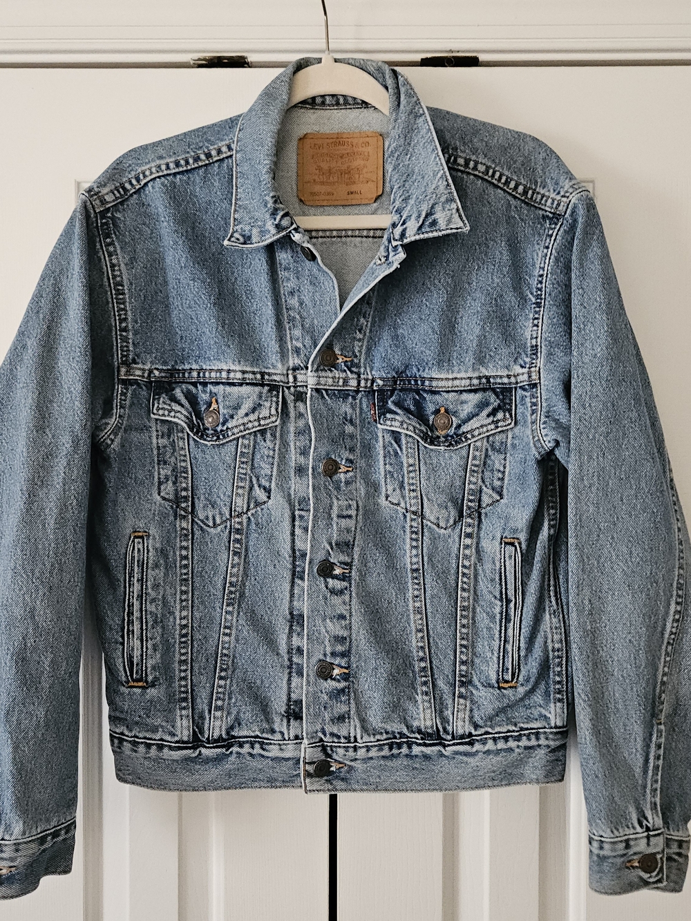 Vintage Levi's Men's S Blue Denim Trucker Jacket. 70507-0389
